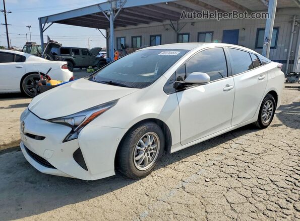 JTDKARFU2J3067185 2018 TOYOTA PRIUS Белый Передняя левая четверть