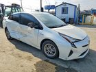 2018 Toyota Prius Three Белый vin: JTDKARFU2J3067185