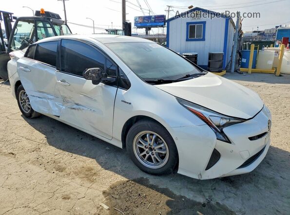 JTDKARFU2J3067185 2018 TOYOTA PRIUS Белый Передняя правая четверть