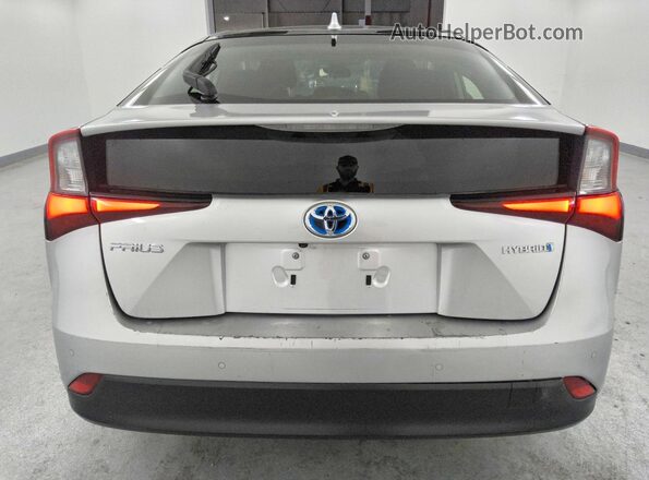 JTDKARFU3K3087964 2019 TOYOTA PRIUS Серебряный Вид сзади