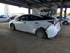 2019 Toyota Prius Le Белый vin: JTDKARFUXK3097939