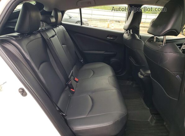 JTDL9RFUXK3011607 2019 TOYOTA PRIUS White Widok wnętrza z tyłu