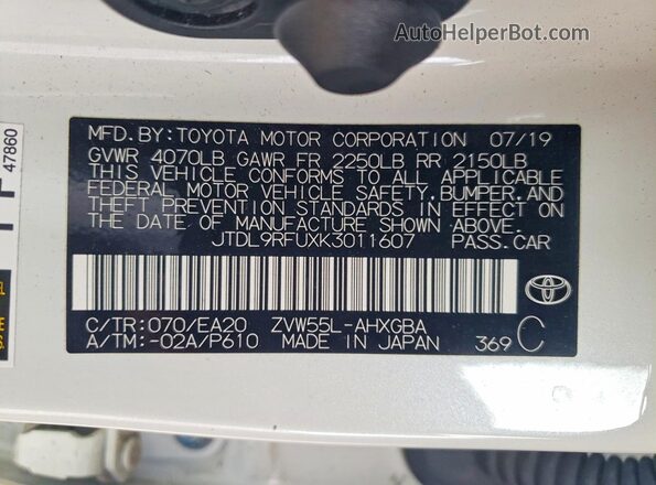 JTDL9RFUXK3011607 2019 TOYOTA PRIUS White Widok naklejki z numerem VIN