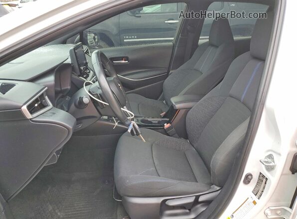 JTDS4MCE5NJ085852 2022 TOYOTA COROLLA Белый Вид салона спереди