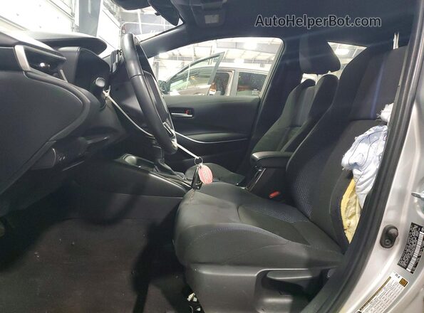 JTDS4MCE8NJ084498 2022 TOYOTA LL Серебряный Вид салона спереди