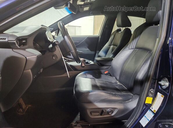 JTEAAAAHXMJ050153 2021 TOYOTA VENZA Blue Вид салону спереду