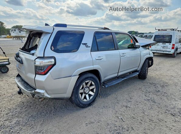 JTEBU5JR0G5325828 2016 TOYOTA 4RUNNER Silver Tył prawy