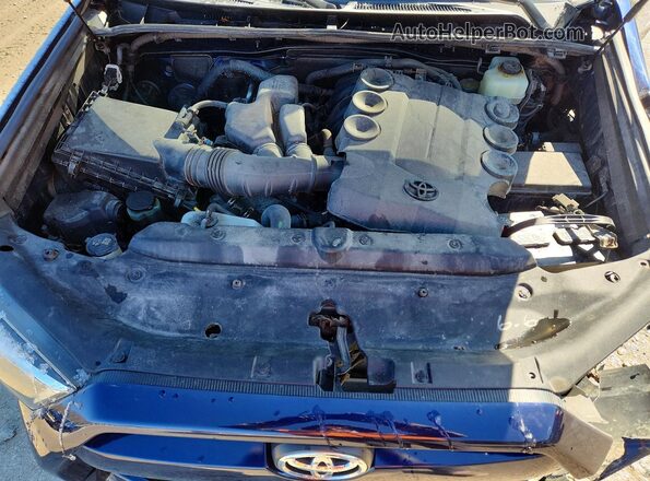 JTEBU5JR4G5384560 2016 TOYOTA 4RUNNER Синий Вид подкапотного пространства