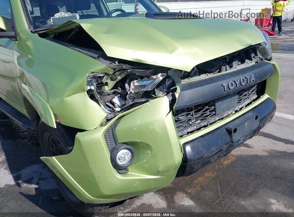 JTELU5JR2N6038325 2022 TOYOTA 4RUNNER Зеленый Вид спереди