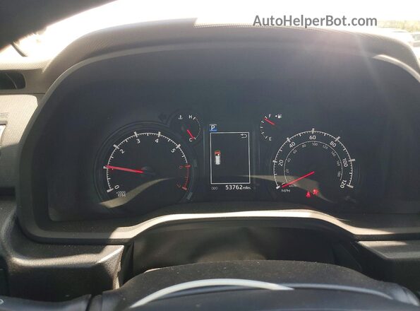 JTEMU5JR7R6225473 2024 TOYOTA 4RUNNER Белый Вид щитка приборов