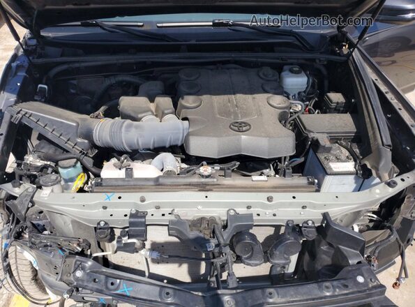 JTENU5JR2P6204435 2023 TOYOTA 4 Gray Widok komory silnika