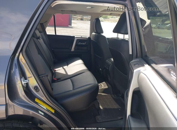 JTENU5JR5M5910607 2021 TOYOTA 4RUNNER Gray Widok naklejki z numerem VIN