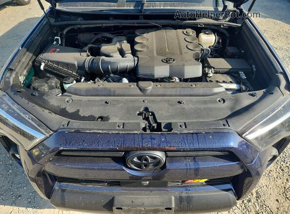 JTERU5JR2P6204856 2023 TOYOTA 4RUNNER Blue Widok komory silnika