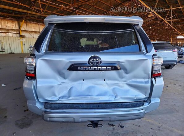 JTERU5JR4P6134504 2023 TOYOTA 4RUNNER Silver Vista trasera