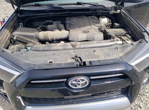 JTERU5JR7P6207557 2023 TOYOTA 4RUNNER Черный Вид подкапотного пространства
