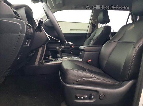 JTESU5JR7P6155350 2023 TOYOTA 4RUNNER White Widok wnętrza z przodu