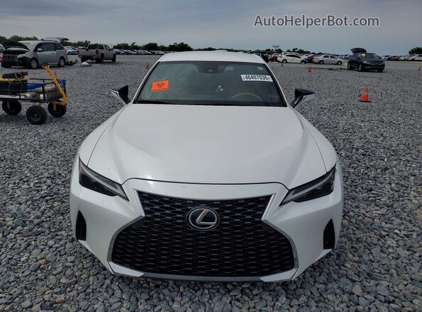 JTHAA1D26M5113493 2021 LEXUS IS White Widok z przodu