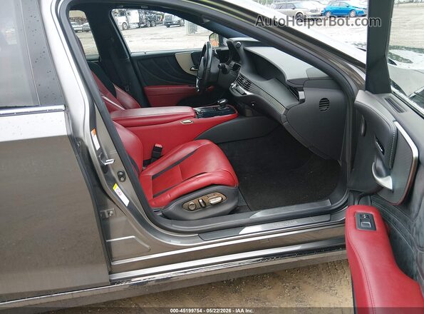 JTHB51FF2J5002380 2018 LEXUS LS 500 Gray Front interior view