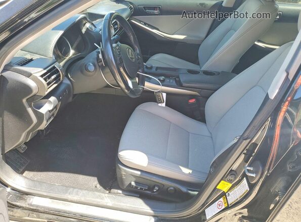 JTHBA1D22G5016882 2016 LEXUS IS Черный Вид салона спереди