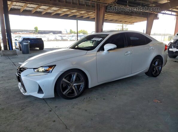 JTHBA1D22J5072912 2018 LEXUS IS Белый Передняя левая четверть