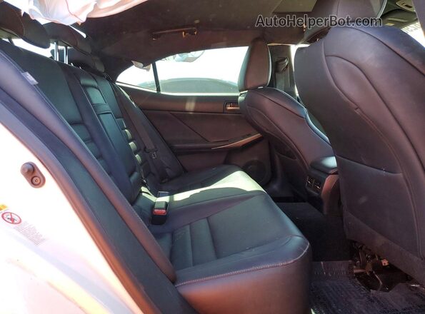 JTHBA1D23J5065886 2018 LEXUS IS Белый Вид задних сидений