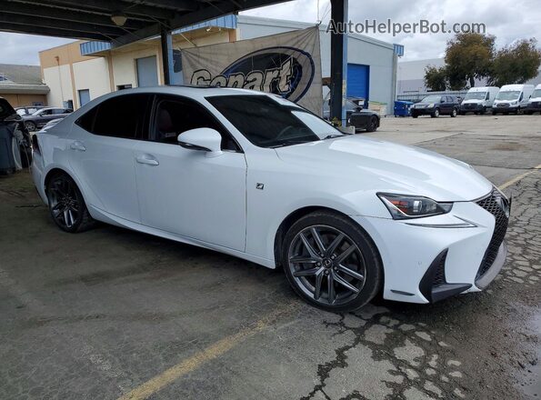 JTHBA1D27J5068810 2018 LEXUS IS Белый Передняя правая четверть