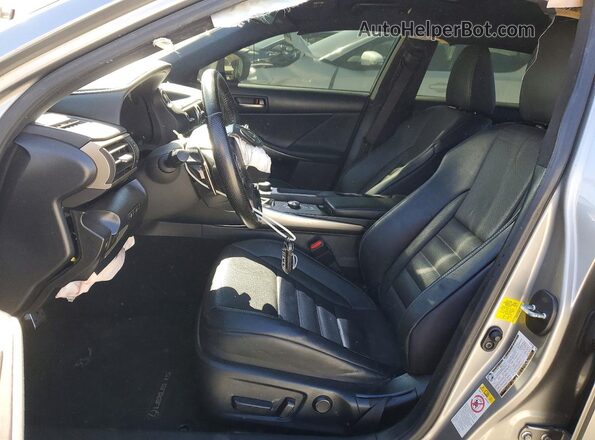 JTHBA1D28K5088274 2019 LEXUS IS Серебряный Вид салона спереди