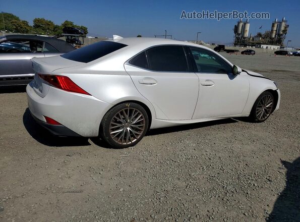 JTHBA1D2XJ5062824 2018 LEXUS IS Белый Задняя правая четверть