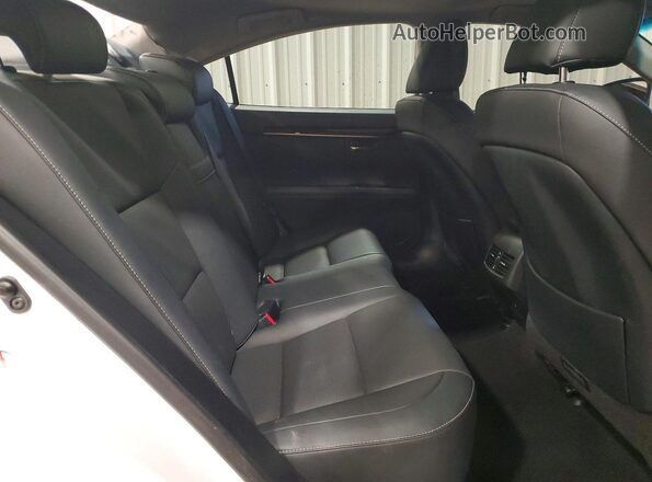 JTHBK1GGXG2243341 2016 LEXUS ES White Widok tylnych siedzeń