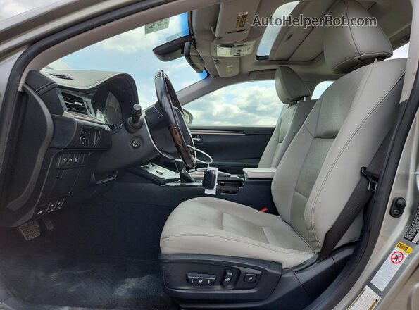 JTHBK1GGXH2249285 2017 LEXUS ES Серый Вид салона спереди