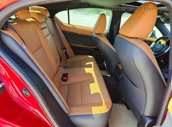JTHBZ1B2XR5075693 2024 LEXUS IS Бордовый Вид задних сидений