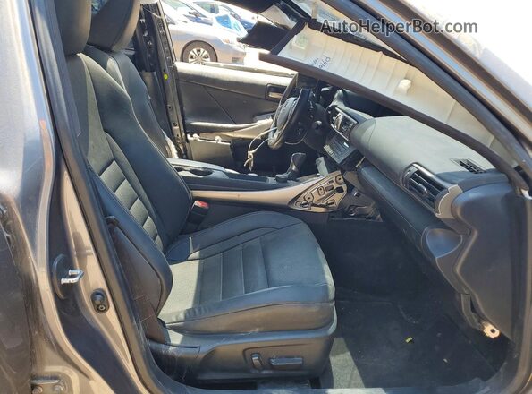 JTHG81F24L5040786 2020 LEXUS IS Серый Вид салона спереди