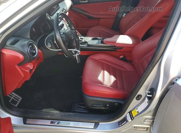 JTHGZ1B29M5043655 2021 LEXUS IS Серебряный Вид салона спереди