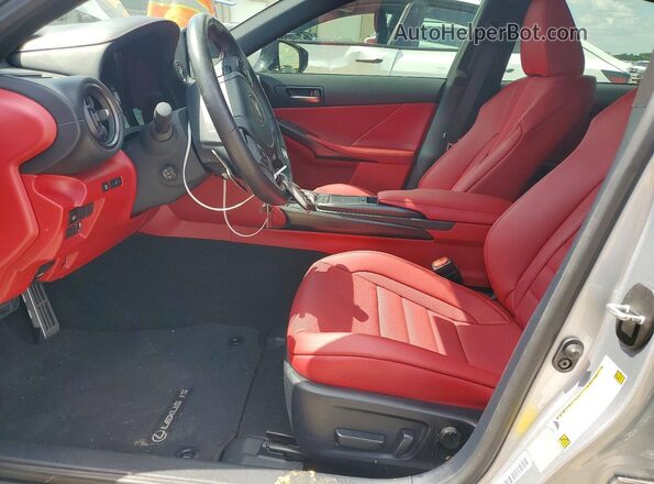 JTHGZ1B29P5059066 2023 LEXUS IS Серебряный Вид салона спереди
