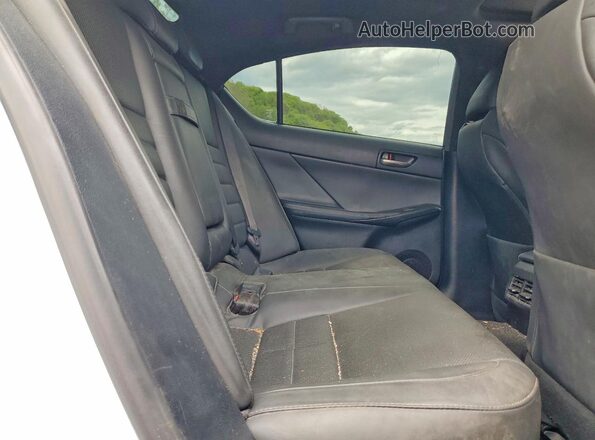 JTHGZ1E29R5037311 2024 LEXUS IS Белый Вид задних сидений