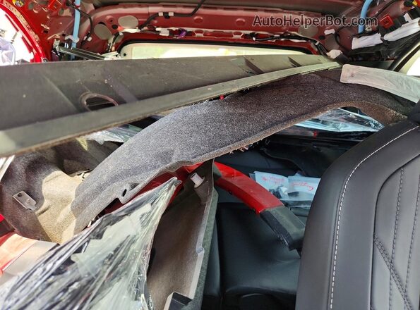 JTHP9JBH2R2072329 2024 LEXUS UX Red Vista de los asientos traseros