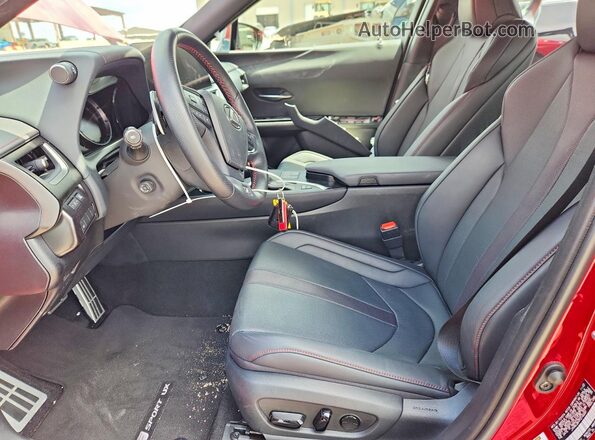 JTHR6JBH7P2142681 2023 LEXUS UX Красный Вид салона спереди