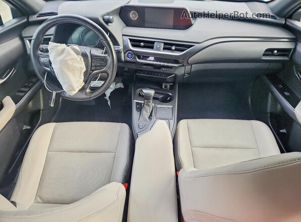 JTHU9JBHXK2014221 2019 LEXUS UX Серебряный Вид панели приборов