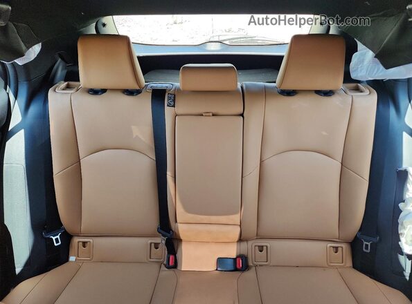 JTHUCJDH0S2011309 2025 LEXUS UX Gray Widok tylnych siedzeń