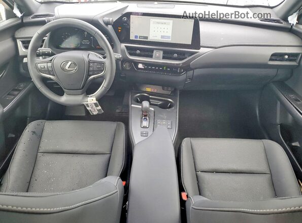 JTHUCJDH5S2006199 2025 LEXUS UX Белый Вид панели приборов