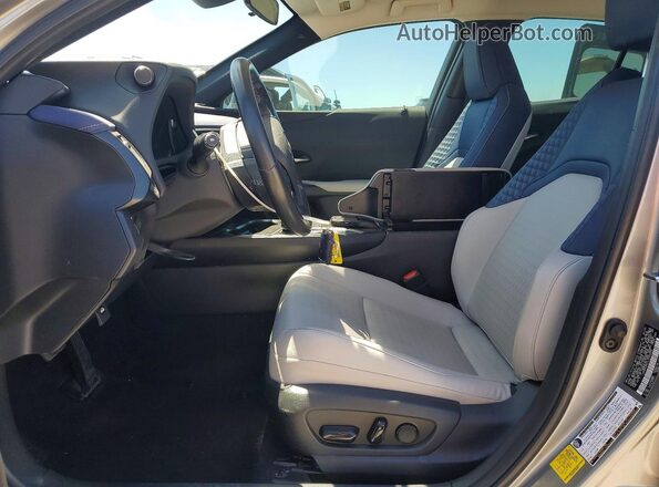 JTHX9JBH1L2032038 2020 LEXUS UX Серебряный Вид салона спереди