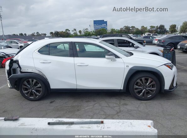JTHY3JBHXK2002881 2019 LEXUS UX 200 White Widok wnętrza z tyłu