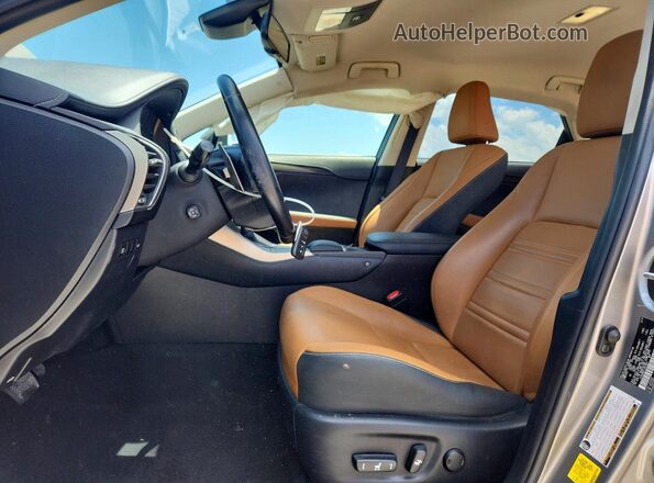 JTJAARBZ1L5013667 2020 LEXUS NX Silver Widok wnętrza z przodu