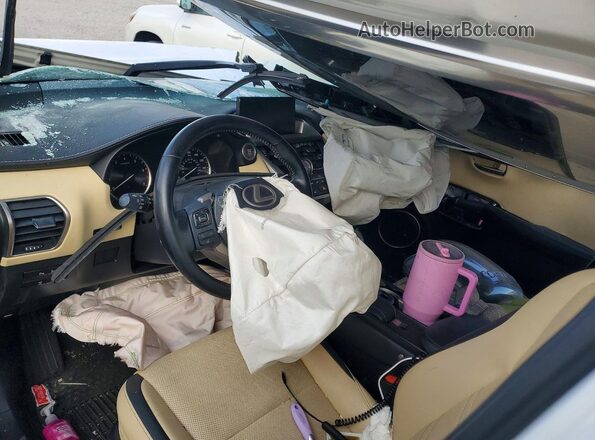 JTJBARBZ1H2115872 2017 LEXUS NX Белый Вид панели приборов