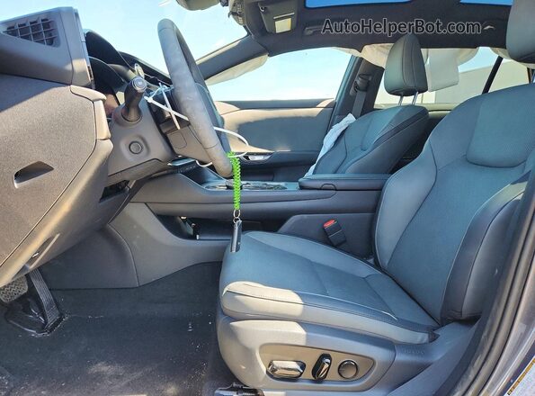 JTJBCACB1TA000619 2026 LEXUS RZ Черный Вид салона спереди