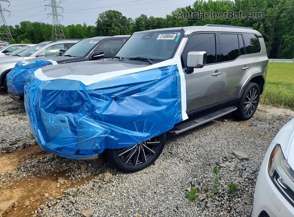 JTJVBCDX0R5018729 2024 LEXUS GX Серый Передняя левая четверть