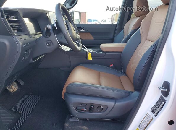 JTJVBCDX6S5058996 2025 LEXUS GX Белый Вид салона спереди