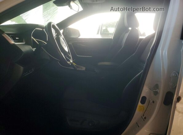 JTM16RFV6ND046782 2022 TOYOTA RAV4 White Front interior view