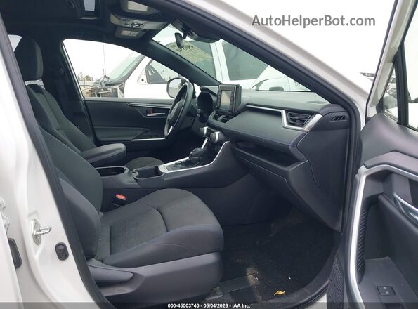 JTM16RFV8NJ022338 2022 TOYOTA RAV4 HYBRID White Front interior view