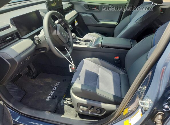 JTM6CRAV8TD001393 2026 TOYOTA RAV4 Синий Вид салона спереди